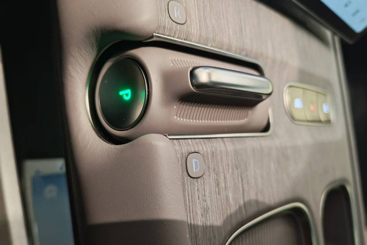 蔚来 蔚来ET7 2024 汽车图片 #16