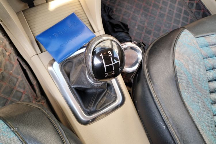 Great Wall C30 2015 #16 Great Wall C30 2015 car image #16