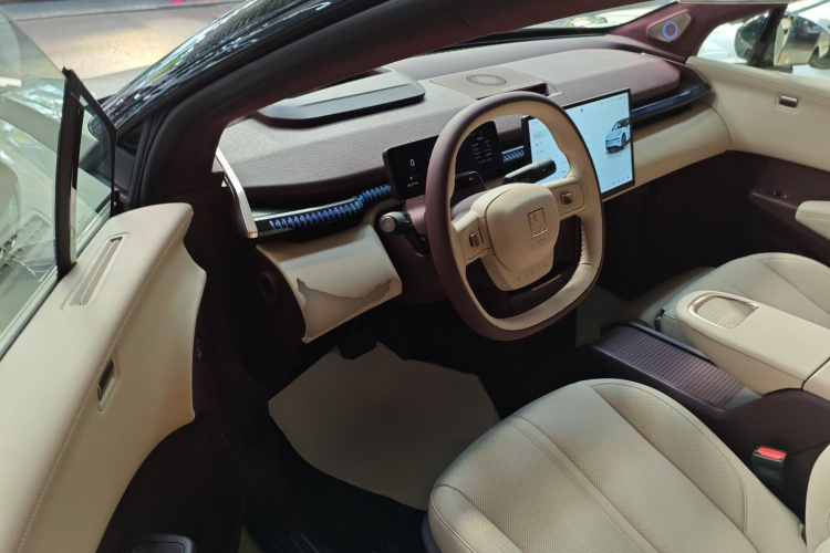 Zeekr X 2024 immagine di auto #16