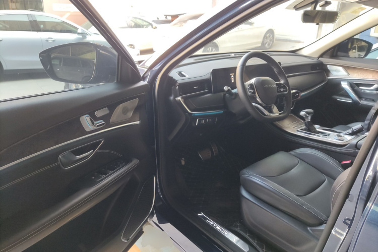X70 PLUS 2021 #16 X70 PLUS 2021 car image #16