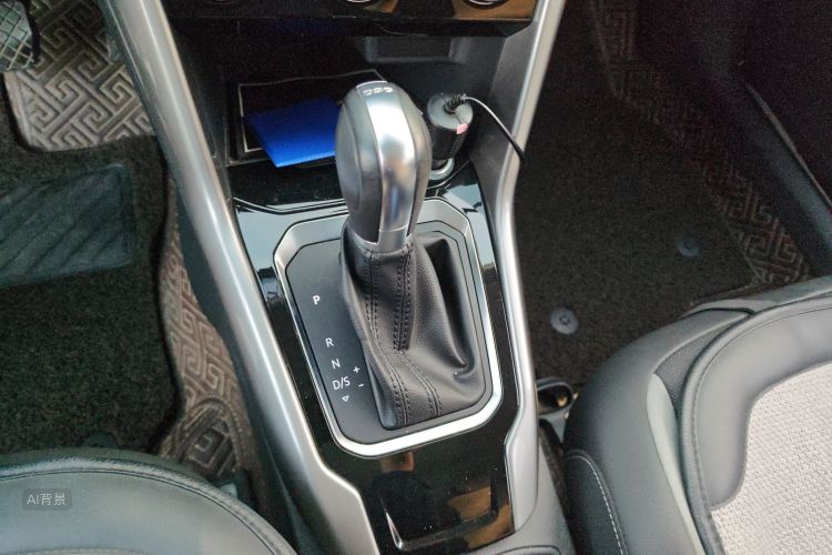 T-Roc 2020 #16 T-Roc 2020 car image #16