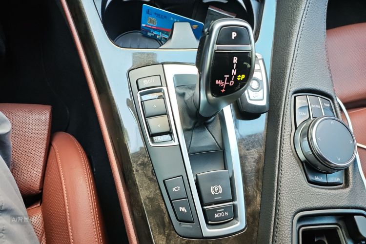 BMW 6 Series 2016 #16 BMW 6 Series 2016 car image #16