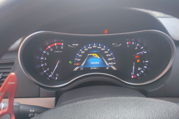 Haval H8 2017 car image #16