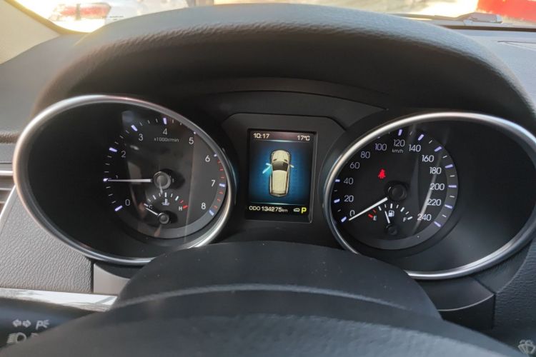 Haval H8 2015 #16 Haval H8 2015 car image #16