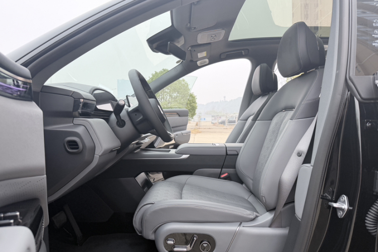 极氪 极氪7X 2025 汽车图片 #16