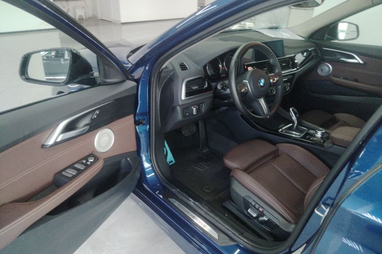 BMW 1 Series 2020 immagine di auto #16