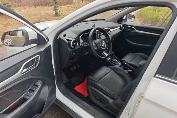 MG ZS 2019 car image #16