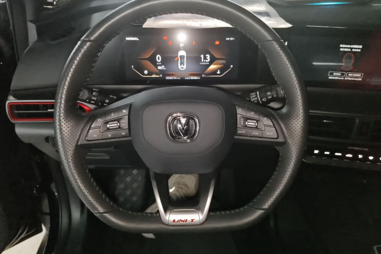 Changan UNI-T 2020 immagine di auto #16