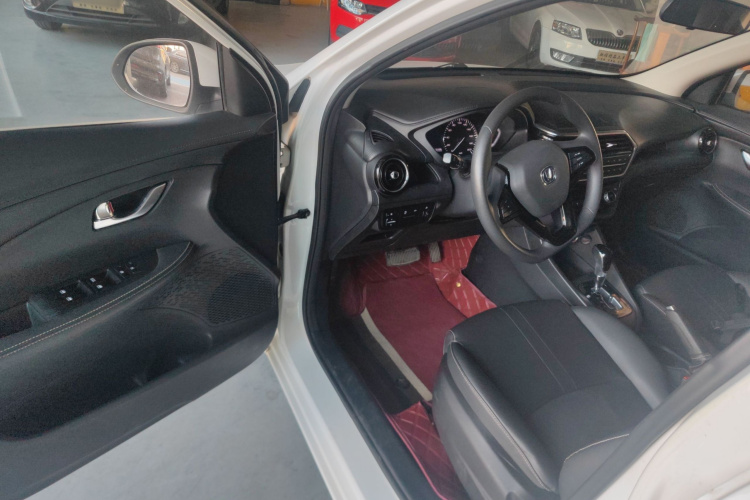 Changan Alsvin 2020 car image #16