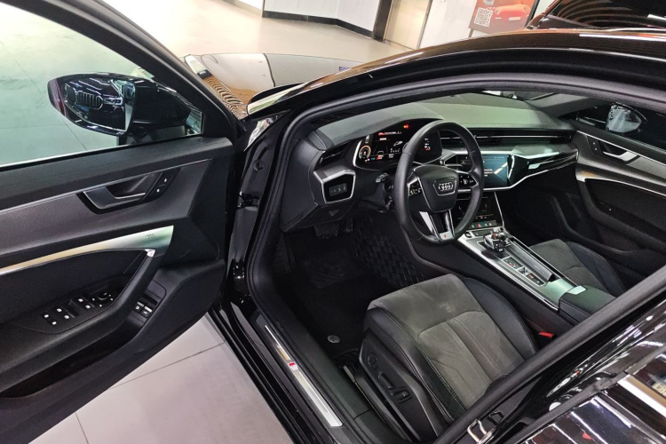 Audi A6L New Energy 2021 car image #16