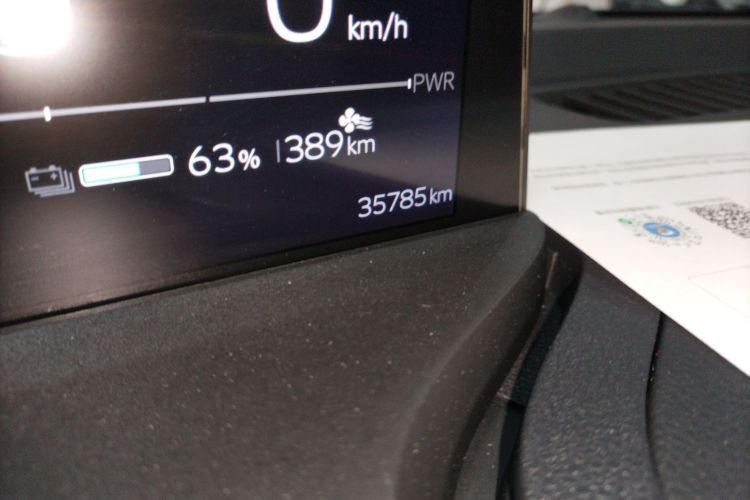 Toyota bZ3 2023 صورة سيارة #16