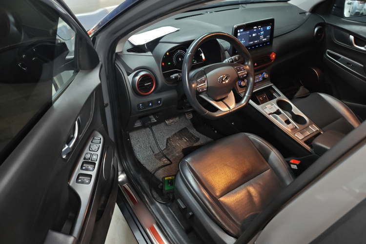 Hyundai Kona EV 2019 car image #16