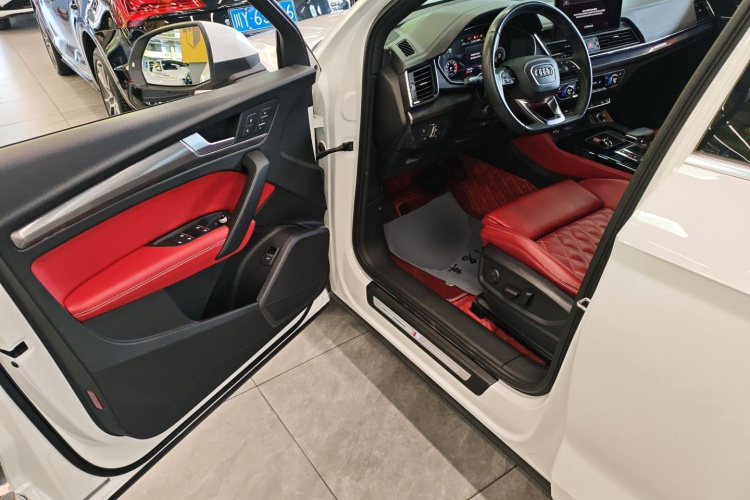 Audi Q5L Sportback 2021 car image #16