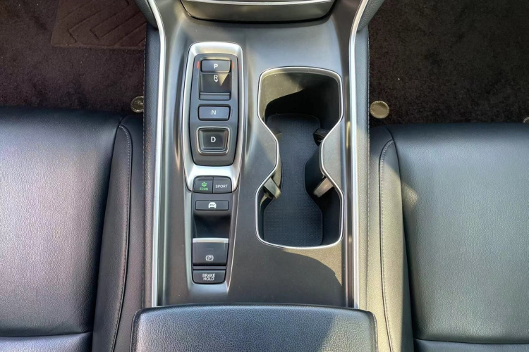 Honda Accord 2020 car image #16