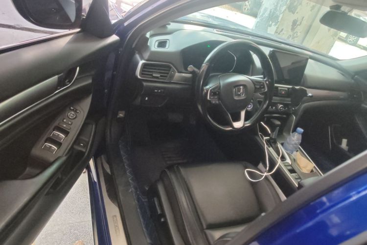 Honda Accord 2020 car image #16