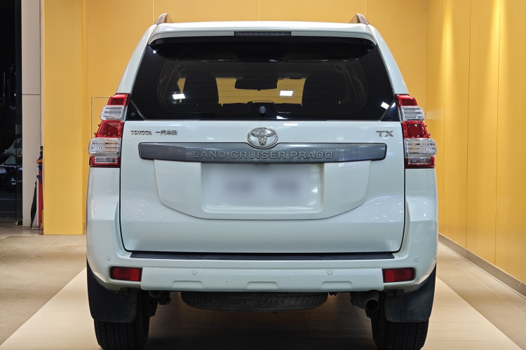 Toyota Land Cruiser Prado 2017 car image #16