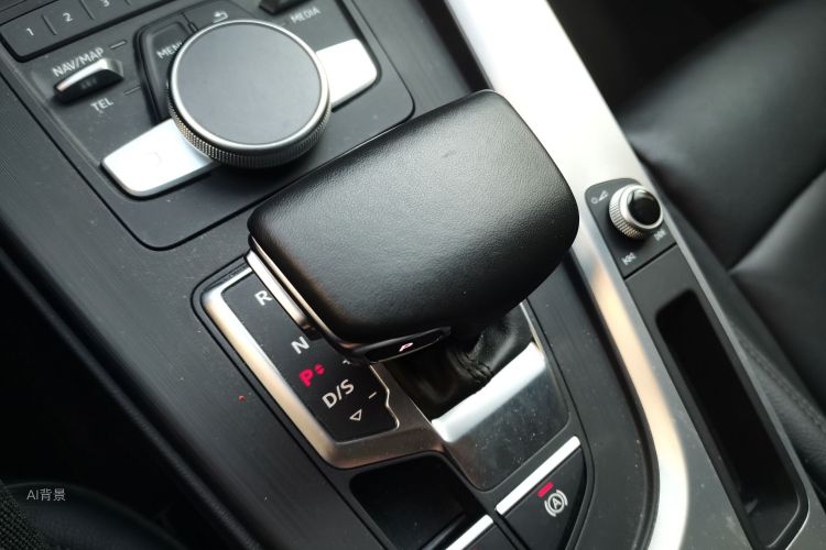 Audi A4L 2018 #16 Audi A4L 2018 immagine di auto #16