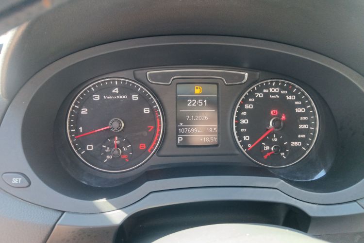 Audi Q3 2016 изображение автомобиля #16