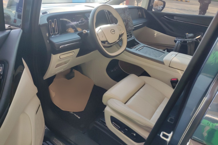 GAC Trumpchi Xiangwang M8 2025 car image #16