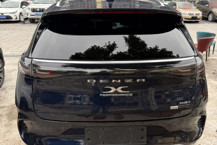 Denza X 2020 car image #16