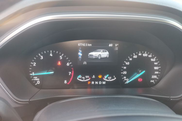 Ford Focus Active 2020 صورة سيارة #16