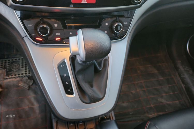 Haval M6 2019 #16 Haval M6 2019 car image #16