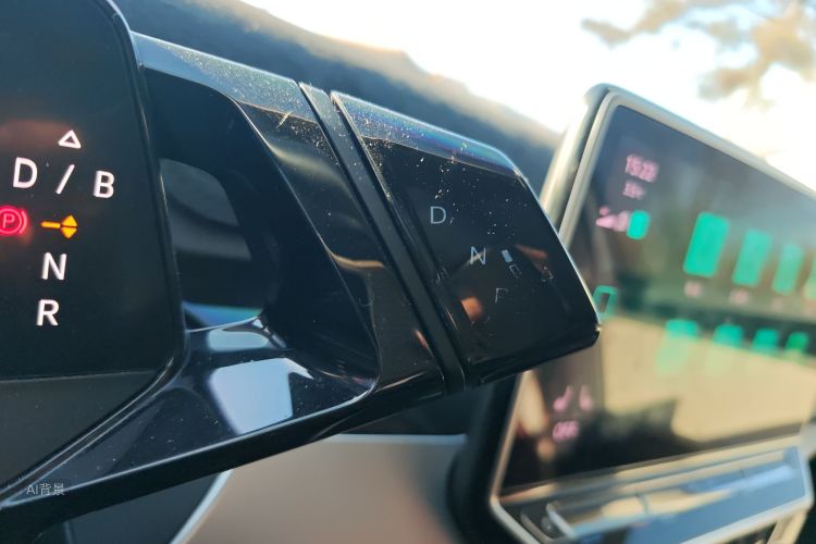 Volkswagen ID.6 Crozz 2022 immagine di auto #16