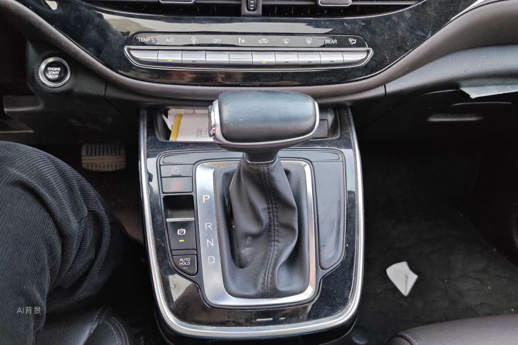 GAC Trumpchi M6 2020 car image #16