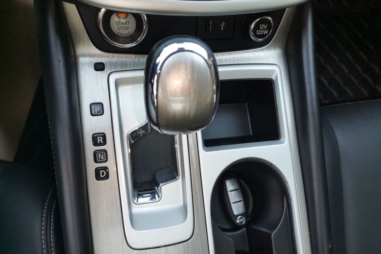 Nissan Murano 2021 изображение автомобиля #16