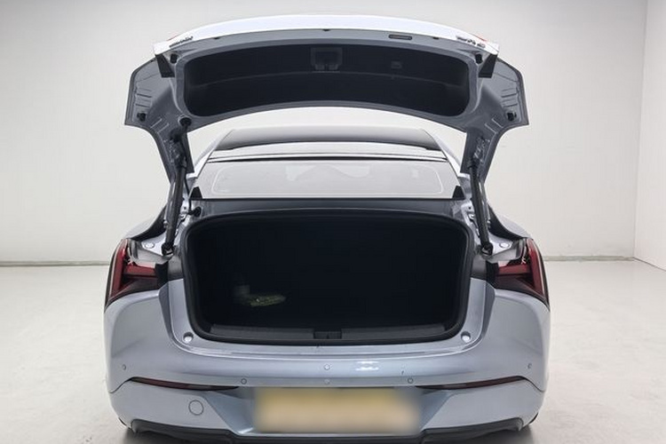 哪吒汽车 哪吒S 2023 汽车图片 #16