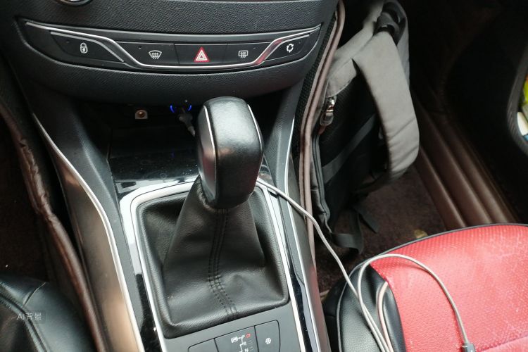 Peugeot 408 2016 car image #16