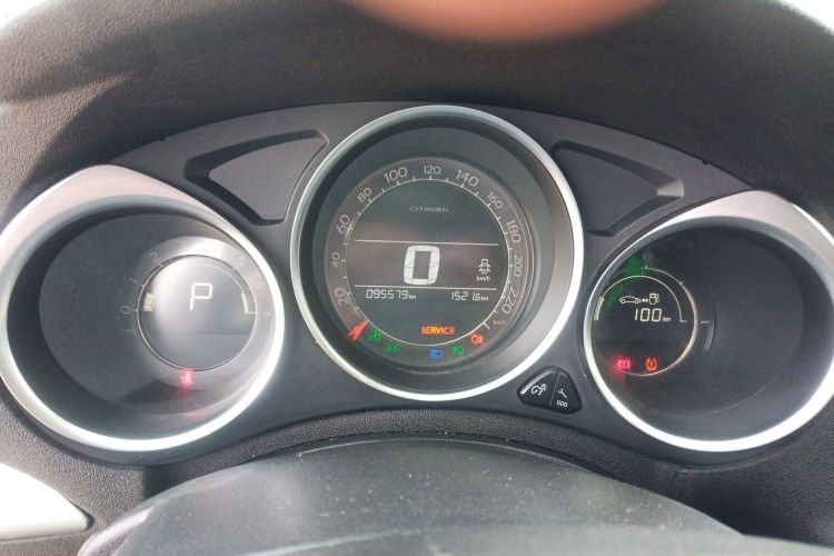 Citroen C4L 2017 car image #16