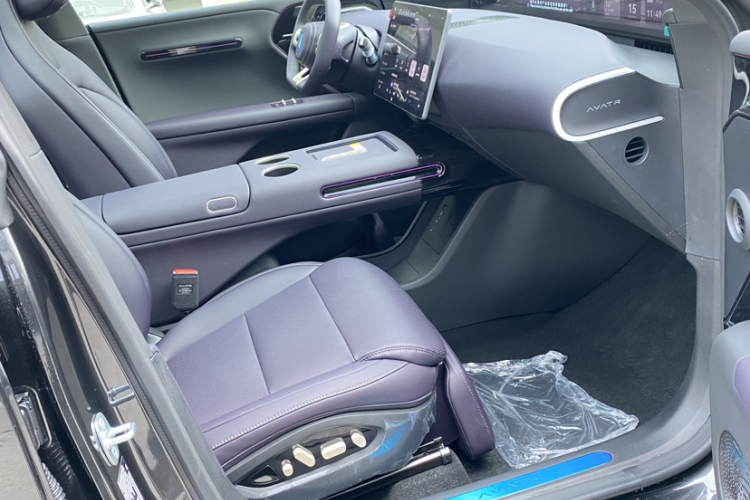 Avatr 07 2025 car image #16