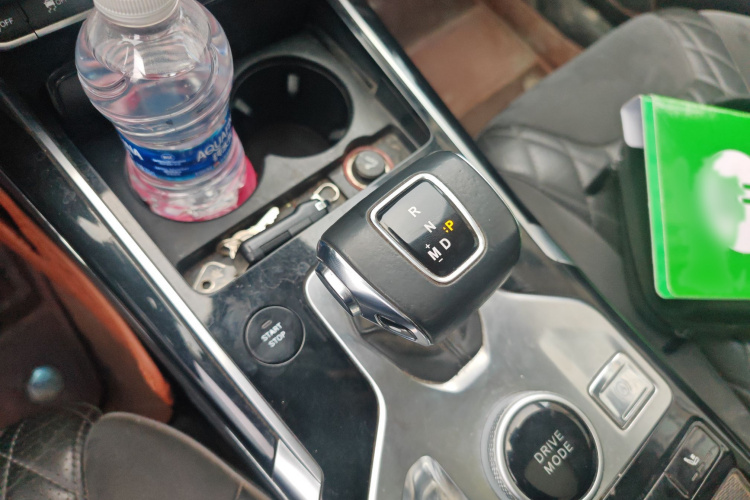 HongQi HS5 2020 #16 HongQi HS5 2020 car image #16