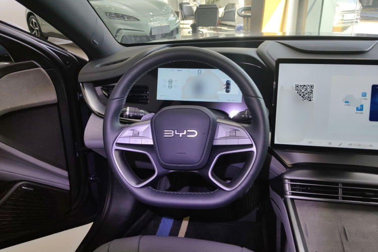 BYD Seal 07 DM-i 2025 #16 BYD Seal 07 DM-i 2025 immagine di auto #16