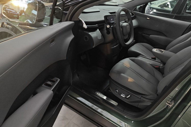 极氪 极氪X 2023 汽车图片 #16