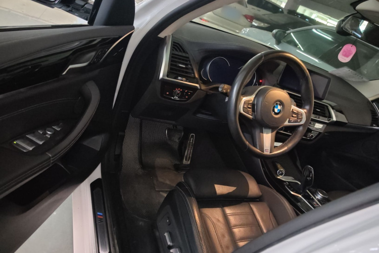 BMW X3 2019 #16 BMW X3 2019 car image #16