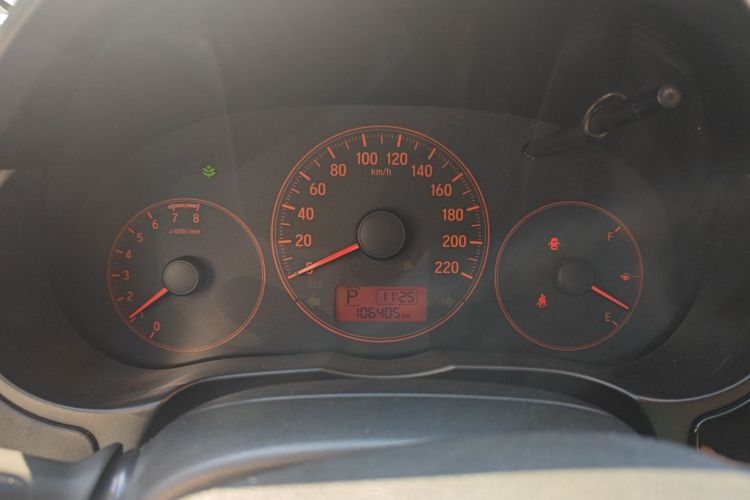 Honda Greiz 2017 صورة سيارة #16