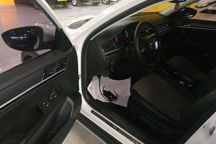 Volkswagen C-Trek 2017 immagine di auto #16