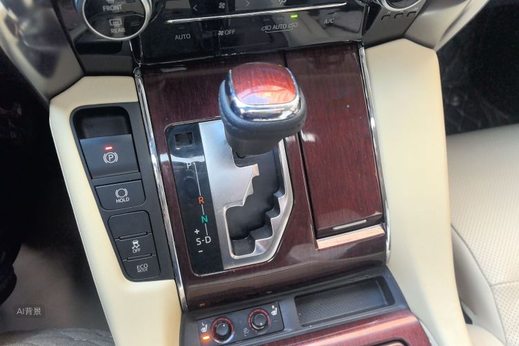 Toyota Alphard 2018 #16 Toyota Alphard 2018 car image #16