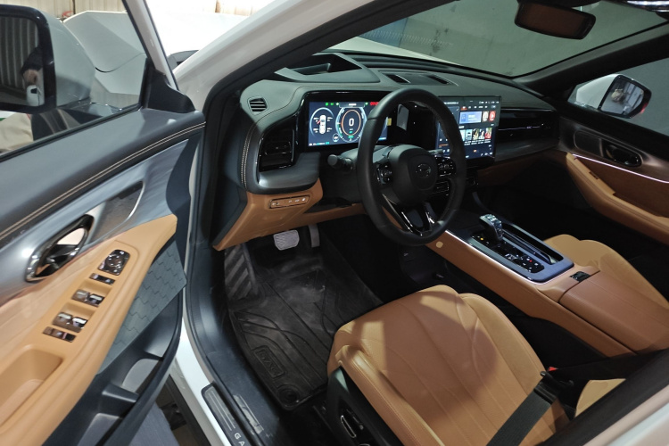 GAC Trumpchi ES9 2023 #16 GAC Trumpchi ES9 2023 car image #16