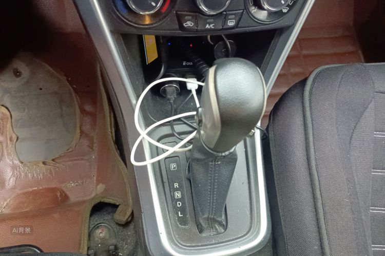 Suzuki S-Cross 2014 صورة سيارة #16