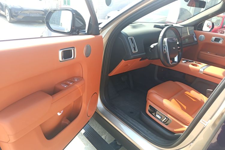 Li L9 2023 car image #16