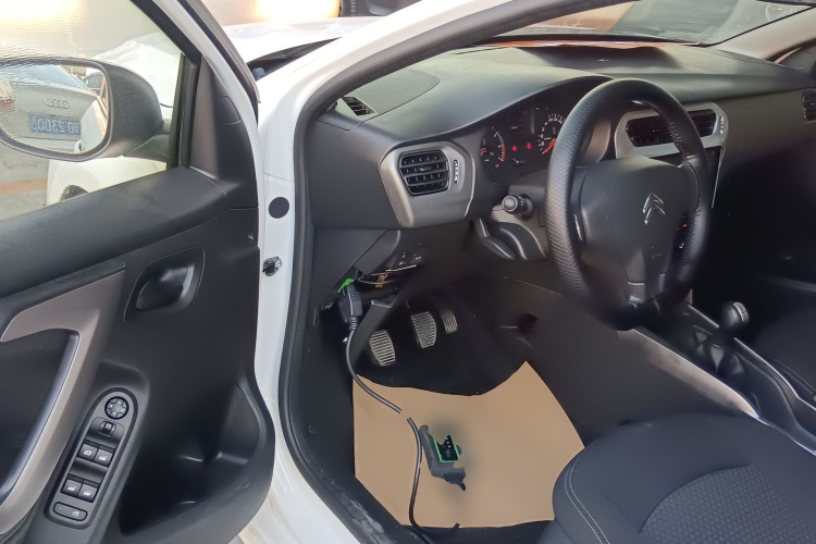 Citroen C-Elysée 2018 car image #16