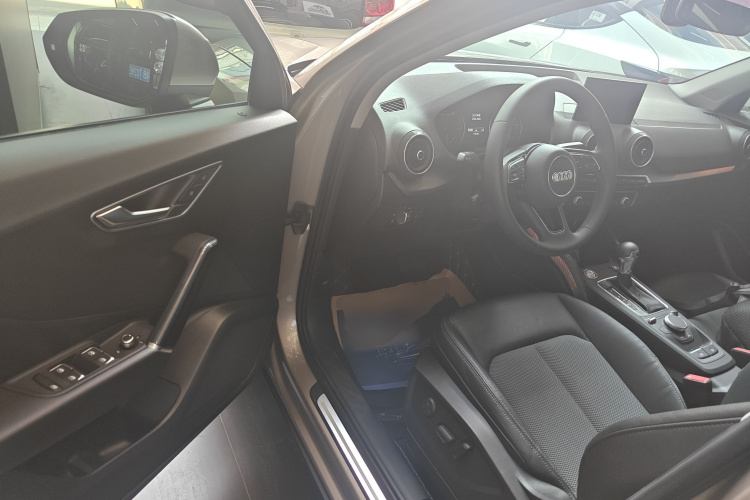 Q2L 2021 #16 Q2L 2021 immagine di auto #16