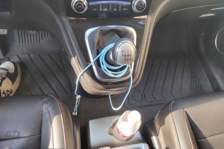 Haval H6 2015 car image #16