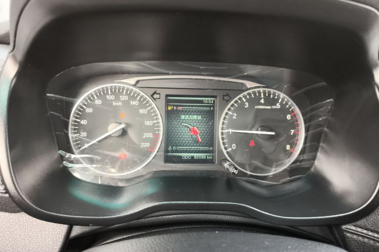 SWM X7 2018 #16 SWM X7 2018 صورة سيارة #16