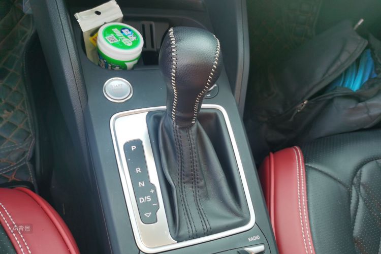 Audi Q2L 2020 car image #16