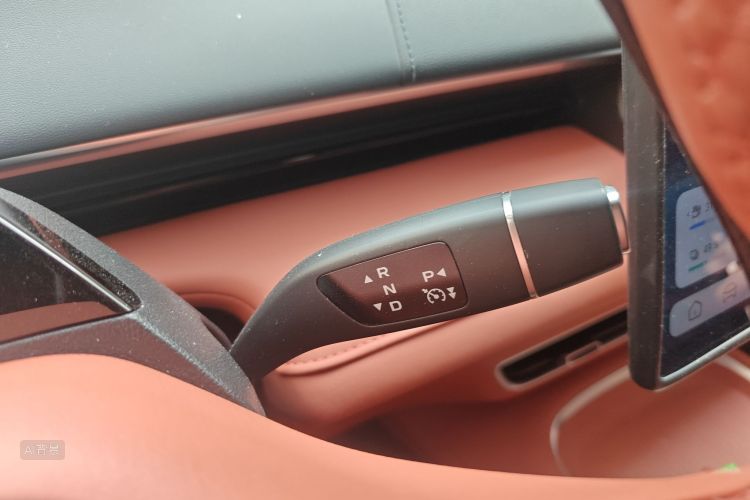 Deepal S07 2025 car image #16