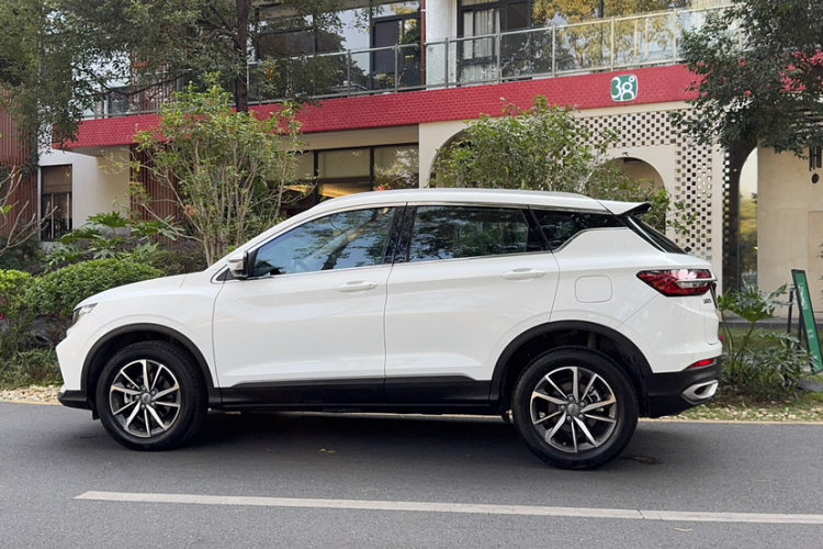 GEELY Coolray 2020 car image #16